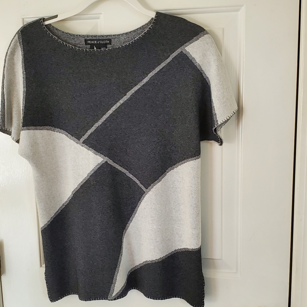 Price drop! PEACE of CLOTH tunic